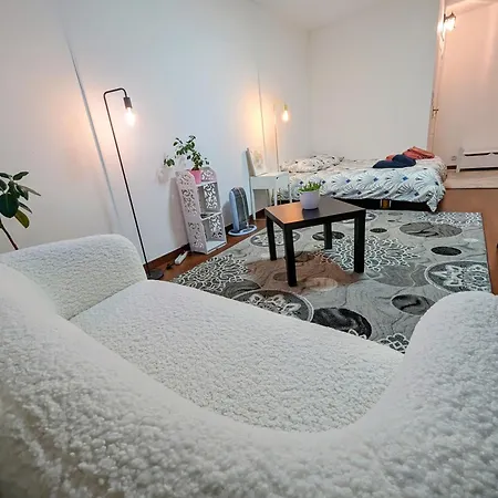 Chez Les P'tits Loups Apartment